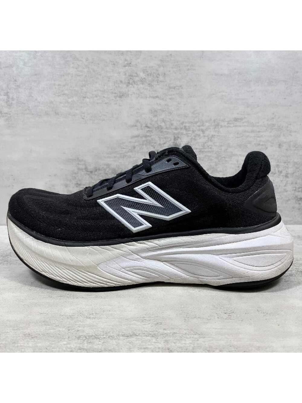 New Balance Fresh Foam More v6 Running Shoes - Women's Size 8.5 - Black